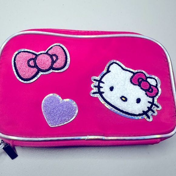 Sanrio Hello Kitty Travel Organizer - Picture 2 of 5
